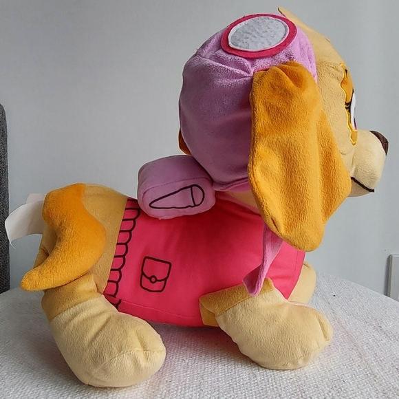 15" Sky & 8" Everest Paw Patrol Plush Toys - Picture 4 of 11